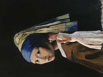 Девушка с жемчужной сережкой в арке 2_340х345 см_стена_акрил_2022